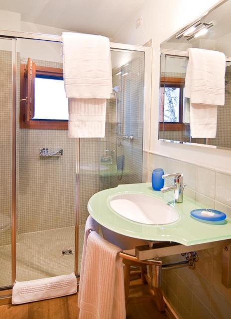 Valbruna Inn Bed & Breakfast Hotel