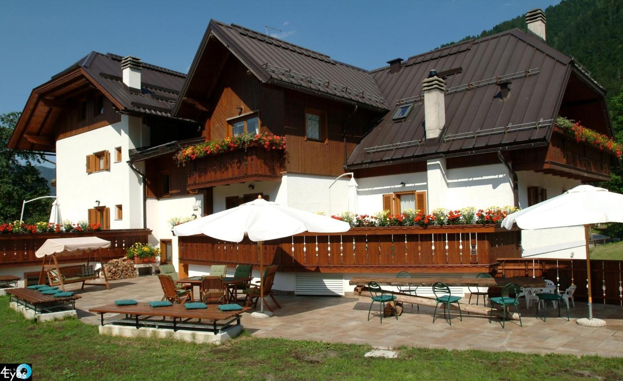 Hotel Valbruna Inn Bed & Breakfast 3*